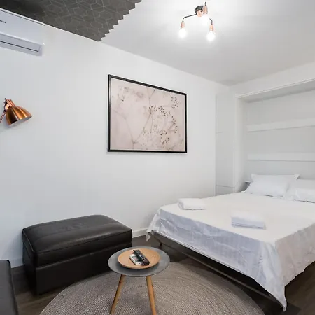 Barcianu Near Old Town & Unirii Square * بوخارست