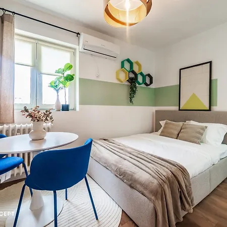 Barcianu Near Old Town & Unirii Square *