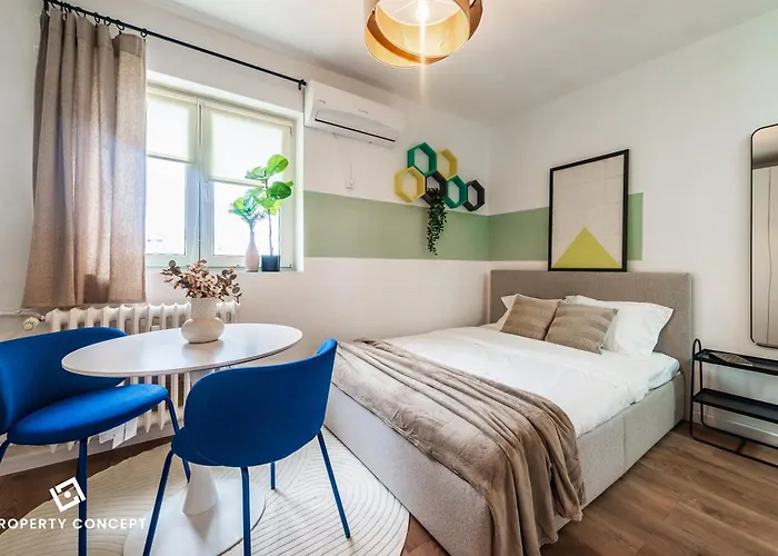 Barcianu Near Old Town & Unirii Square *