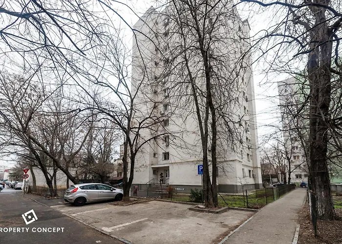 Barcianu Near Old Town & Unirii Square