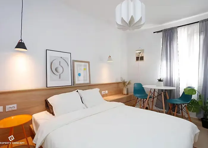 Barcianu Near Old Town & Unirii Square Apartmán